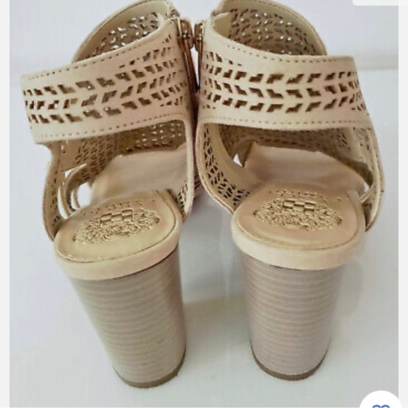 NWOT Vince Camuto Brindita Sandals 7.5
NEW - Picture 3 of 3
